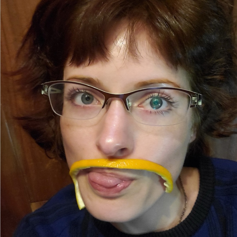 Meet your Posher, Effie